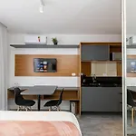 Housi Brickell One - Hbo0406